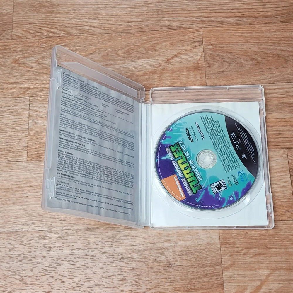 PS3 Teenage Mutant Ninja Turtles: Danger of the Ooze (2014), ENG,